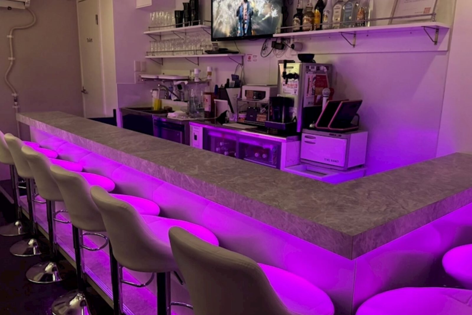 Girls bar Montre Renee (モントレールネ) 店内写真